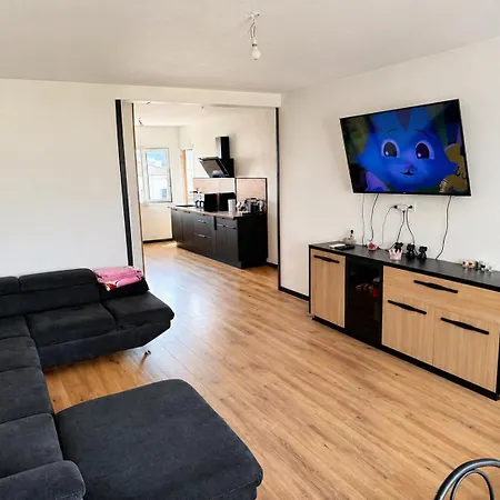 Apartment T3 Lumineux Avec Balcon Et Parking Proche Plages Et Du Centre-ville