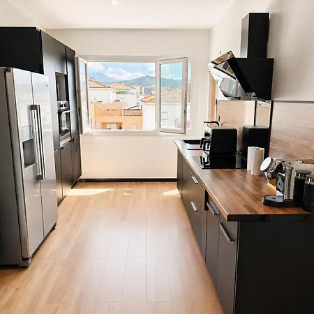 T3 Lumineux Avec Balcon Et Parking Proche Plages Et Du Centre-ville *